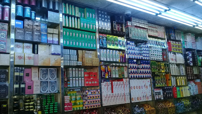 JPQ9+2W6، شارع أبي أيوب الأنصاري ، مقابل سوق الذهب ، حي البطحاء، المرقب، الرياض 12645