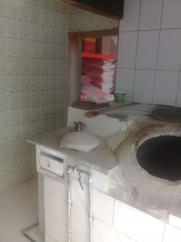 Opinii despre مخبز العمران للخبز العربي الأحمر و الأبيض în الهفوف‎ - الضيافة