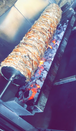 شاورما طيبة على الجمر