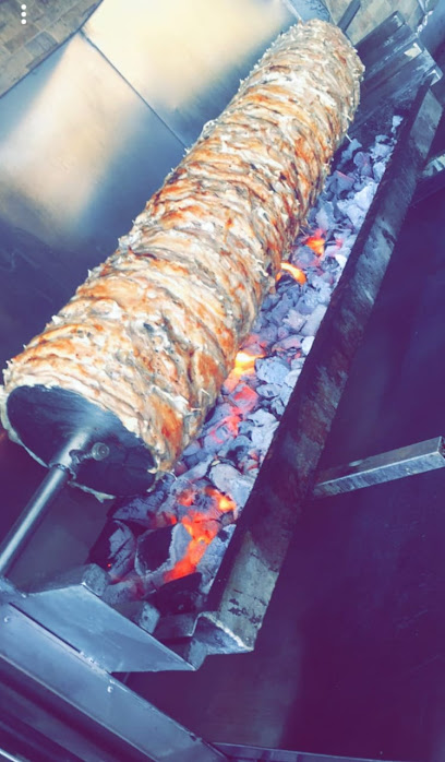 شاورما طيبة على الجمر