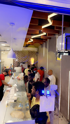 شاورما التتبيلة الذهبية - الضيافة