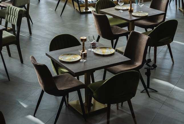 Opinii despre ماتادور كافي ولونج Matador Cafe & Lounge în الرياض - الضيافة