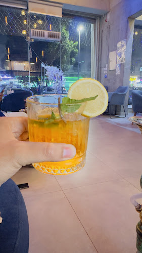 مقهى صاحبة السعادة