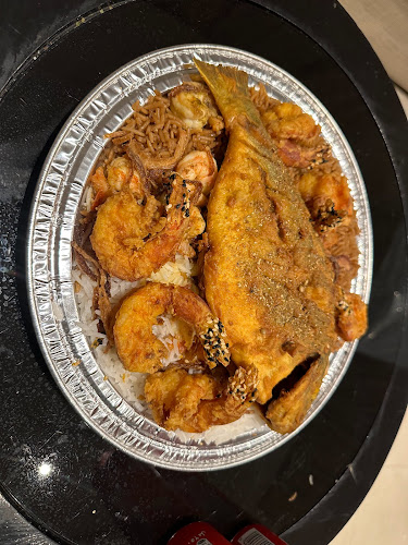 سمكة وزيادة - الضيافة