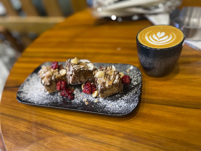 جوار كافية - الضيافة