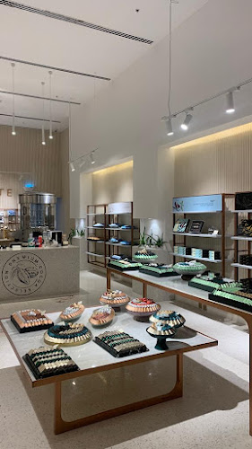 Anoosh - الضيافة