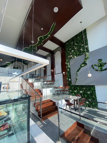 قهوة ومخبز بلانت