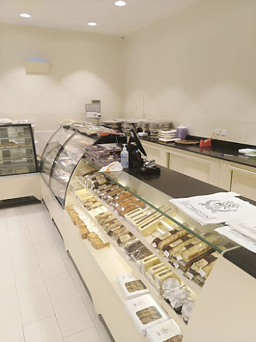 Opinii despre مخبز المعامير ( فرع الخزامي ) almaameer bakery în الخبر - الضيافة