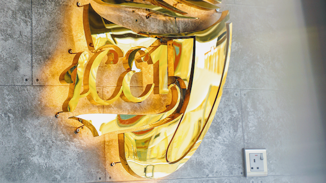 آيس ون - الضيافة