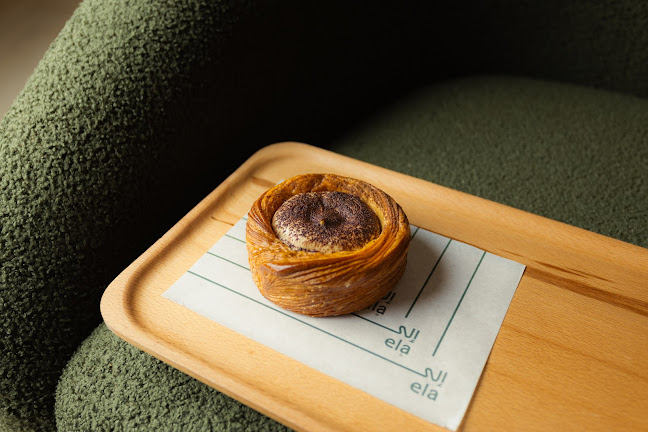 Opinii despre إلى | قهوة مختصة ومخبوزات فرع الدائري ela coffee & bakery în المدينة المنورة - الضيافة