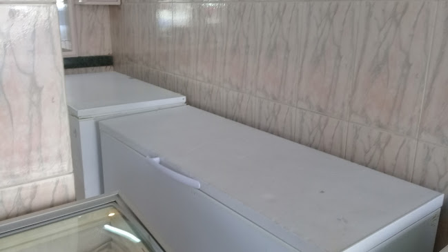 أسماك ولحوم ودواجن مجمدة - الضيافة