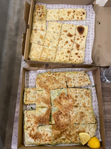 مطعم حكاية مطبق (مطبق معصوب سمبوسة) - الرس