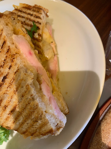 إيرث كافيه - الضيافة