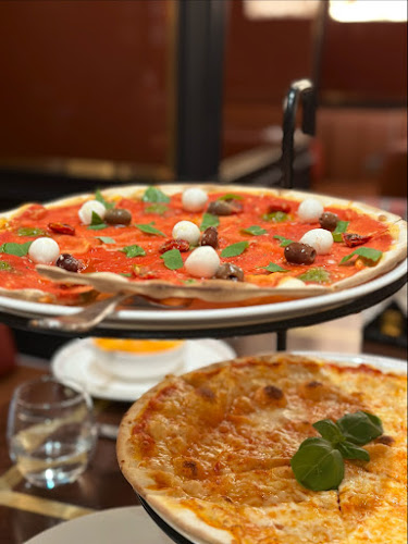 طريق الأمير محمد بن عبدالعزيز، السليمانية، الرياض 12243