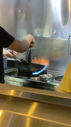 Comentarii opinii despre White Ribbon الربطة البيضاء