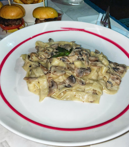 طريق الأمير محمد بن عبدالعزيز، العليا، الرياض 12213