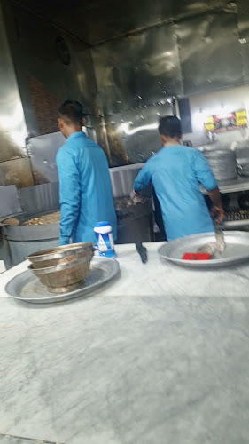 Comentarii opinii despre مطاعم الشيخ فهد عيد المزين للأسماك - الحلقه