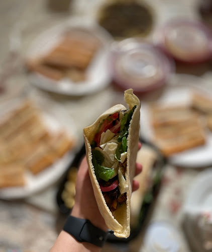 فلافل عرفة - الضيافة