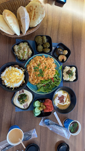 Opinii despre مطعم مشراق în أبها - الضيافة