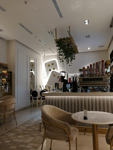 Opinii despre مقهى الساعة العاشرة-قهوة مختصة în المدينة المنورة - الضيافة