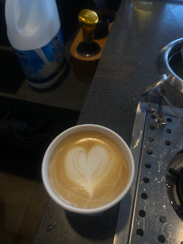 6455 طريق الملك عبدالعزيز، الشرفية، أبها 62542 2973،