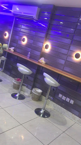 مطعم الطيبات للمطبق والمعصوب الحمراء مركز قرطبه التجاري - جدة