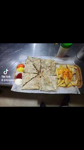 Opinii despre مطعم بارك شاورما وفطائر în حفر الباطن - الضيافة