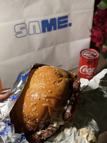 برجر سيم - الضيافة