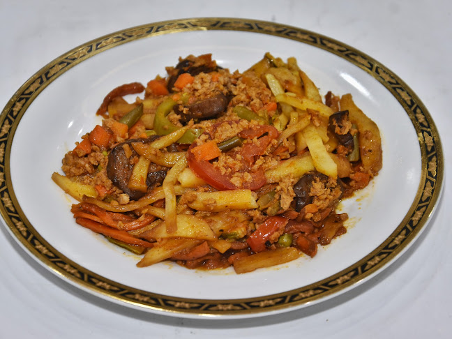 مطعم شواية ايلول - الضيافة