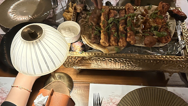 مطعم سرايا ورد