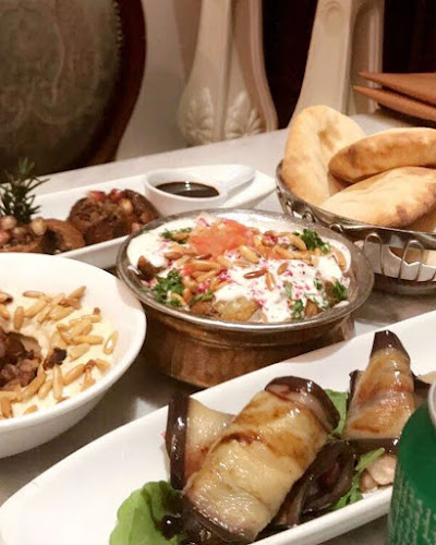 مطعم أوڤال - الرياض