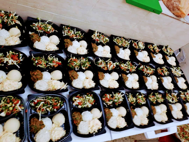 مطعم الشرق الأوسط فرع ام السباع - الضيافة