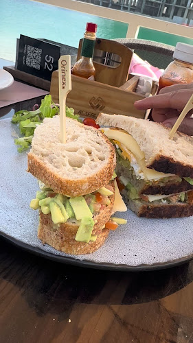 Comentarii opinii despre السيف كافيه الشبيلي الخور