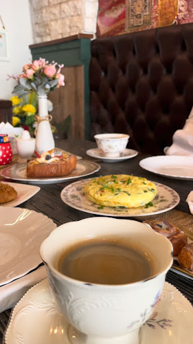 Opinii despre LaFamiglia Bistro Cafe لافاميليا بيسترو كافيه în جدة - الضيافة