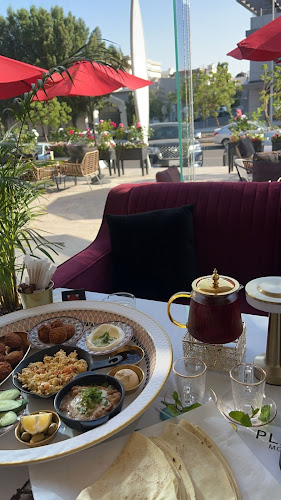 Comentarii opinii despre Moons & Tunes Restaurant & Cafe. مطعم ومقهي مونز اند تونز كافيه