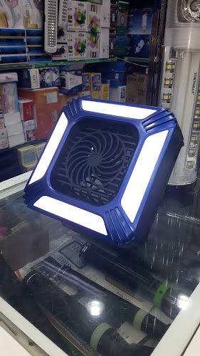 سوق المنصور التجاري