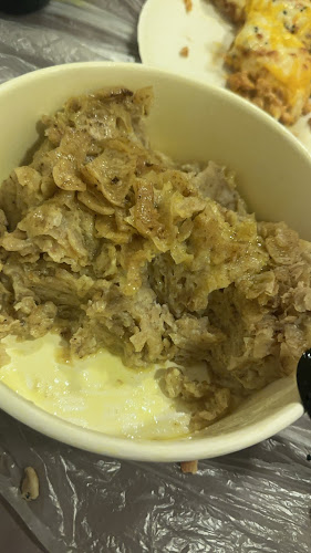 Opinii despre مطعم رغيف وفطيرة în تبوك - الضيافة