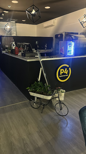 مقهى لاونج P4 - الضيافة