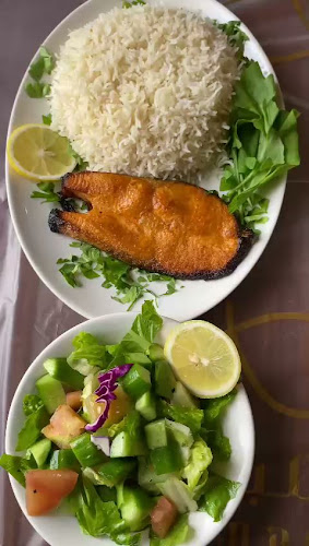 Opinii despre دار مبارك للماكولات البحرية والخليجية în الدمام - الضيافة