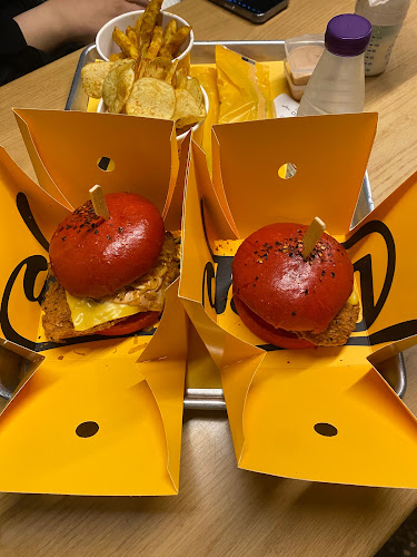 ديب فرايز - الضيافة