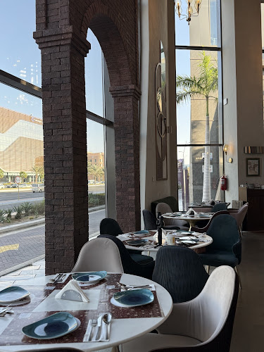 زعفران المطعم الفارسي