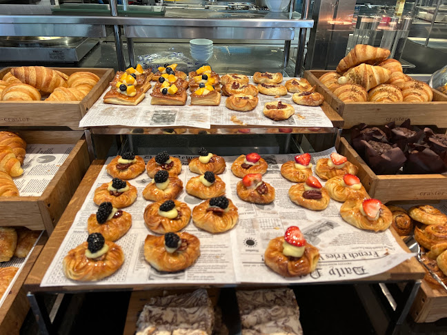 56 آڤنيو داينر - الضيافة