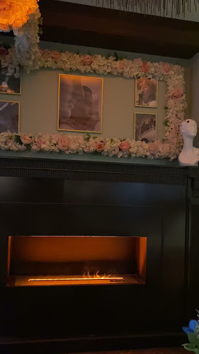 جولز | Jewels - الضيافة