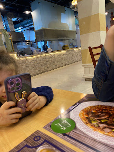 مطعم شارع المعز - أبها