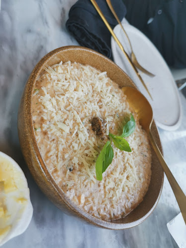 Comentarii opinii despre ذي سوشل كتشن