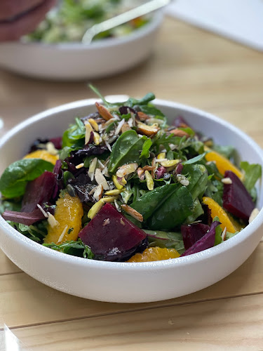 ايرلي كلوب - الضيافة