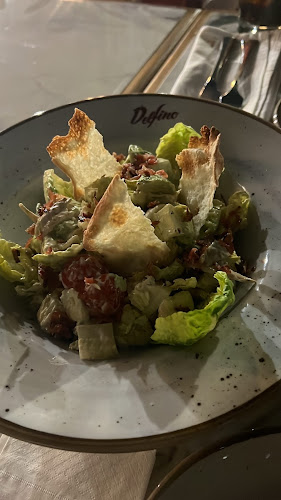 دلفينو - الضيافة