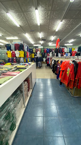 Opinii despre مجمع الساحة التجاري المدينة المنورة în المدينة المنورة - الضيافة