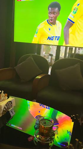 مقهى شرفة الزهور