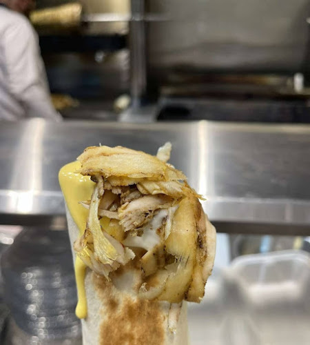 مطعم صنوبر دمشق - جدة